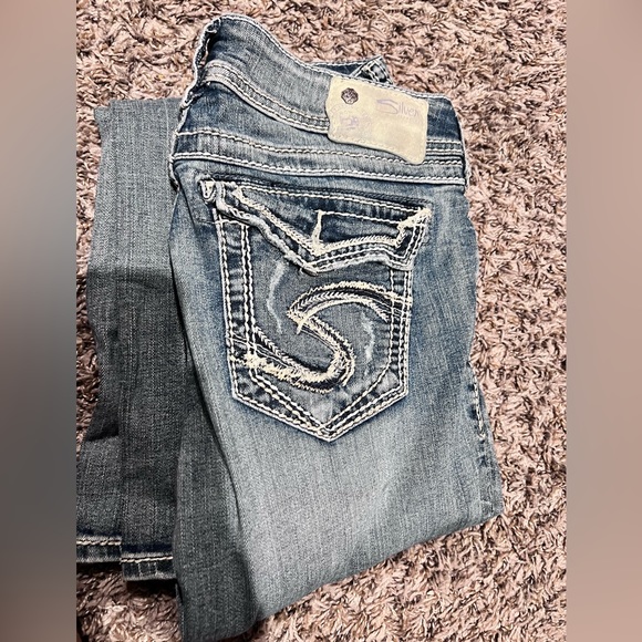 Silver Jeans - Picture 1 of 3